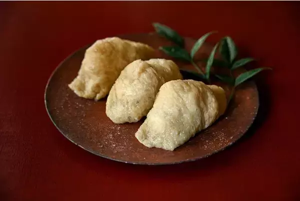 いなり寿司専門店 【京出汁おいなり 釣狐（つりぎつね）】 祇園本店が2021年7月9日（金）オープン。ひと口で京都を“じゅわ”っと感じてください。