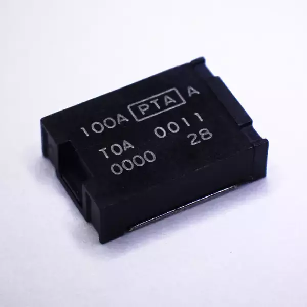 デクセリアルズ、小型、大電流対応の表面実装型電流ヒューズ パワーカレントプロテクター「PTA-036100」を製品化