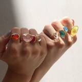 「【MoodもInstaも映える！】カラフルな8色展開のカラークォーツリングで指に彩りと、ときめきを。自分だけのカラー組み合わせに巡り逢ってほしい。」の画像1