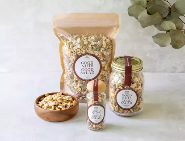 「代々木上原のレストラン「sio」のオーナーシェフ、鳥羽周作がレシピ監修を務めたサラダ専用ナッツ「GOOD NUTS GOOD SALAD」2021年8月31日（野菜の日）新発売」の画像