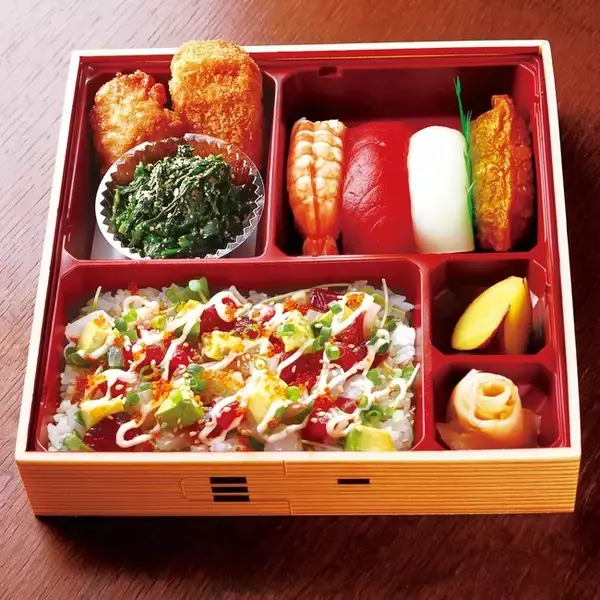 見た目華やか、栄養価も高い完熟アボカドの寿司・弁当新発売　『海鮮アボカド寿司弁当』、『海老アボカド巻き』