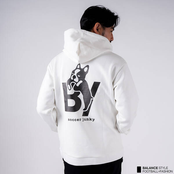 サッカーを身に纏うライフスタイルブランド B ビースラッシュ とスポーツアパレルブランドの サッカージャンキー Soccer Junky が初のコラボレーションを発表 21年9月6日 エキサイトニュース