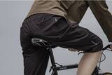 「～自転車ライフをより快適にしてくれる～　ルコックスポルティフ「GLAMBIKE　COLLECTION」より、カジュアル使いもできる“取外し可能パッド付きサイクリングパンツ”を発売」の画像1