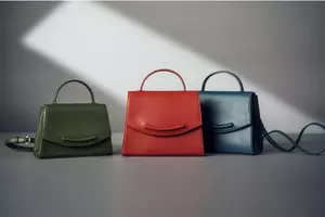 回収したバッグから作り出した世界に一つのリメイクシリーズマザーハウス Rinne を販売開始 年7月22日 エキサイトニュース