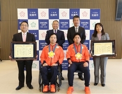 千葉県佐倉市在住の東京2020パラリンピック入賞者の表彰を行いました（10/18、順天堂大学）