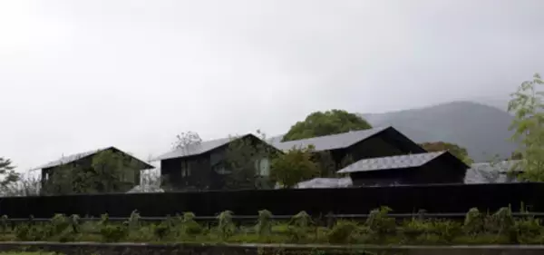 現代美術館「COMICO ART MUSEUM YUFUIN」4周年記念！大分県由布市湯布院町にプライベート温泉別邸『COMICO ART HOUSE YUFUIN』本日プレオープン