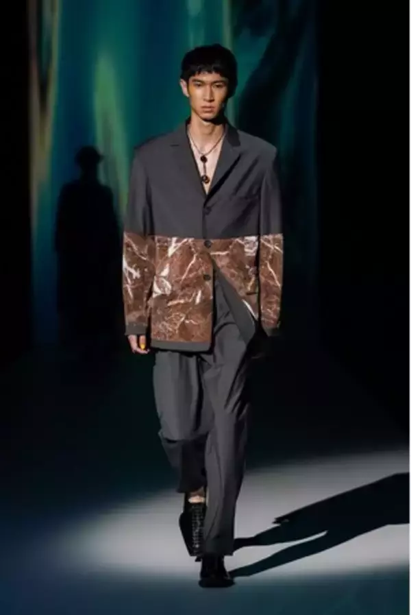 【2022SSトレンド】SONSHINBALが「ミカゲシン（MIKAGE SHIN）」のコレクションルックに