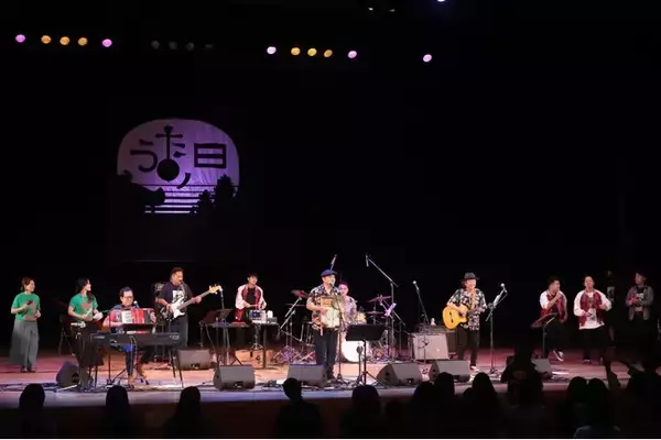 BEGIN「うたの日コンサート」で石垣島から、島の高校三年生と世界に向けてうたのお祝い