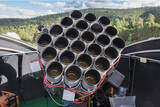 「キヤノンUSAが大口径望遠単焦点レンズ120本を提供　望遠鏡アレイ「Dragonfly Telephoto Array Project」の拡張計画に協力」の画像1