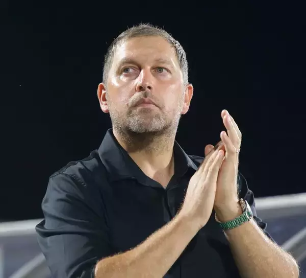 ピーター・クラモフスキー監督契約更新のお知らせ