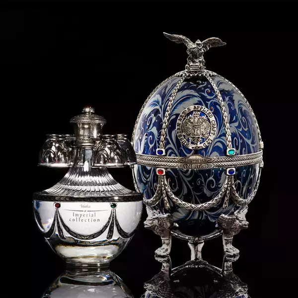 グローバルアワードで6年連続受賞するロシアのプレミアム・ウォッカブランドLADOGAより『Imperial Collection Vodka SILVER WITH BLUE FLOWERS』が登場