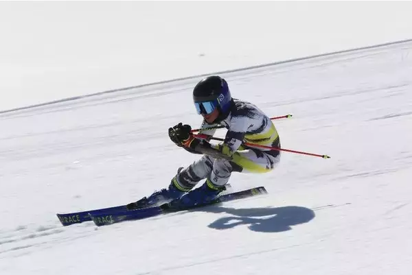 「全日本アルペンスキーU16チーム強化支援プロジェクト」のクラウドファンディングを支援