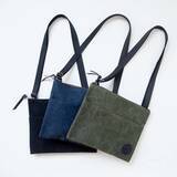 「【クリスマスギフトに】帆布の老舗タケヤリから「撥水タイガー帆布サコッシュ」が新登場！街使いからアウトドアまで幅広く活躍します。」の画像1