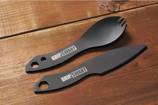 黒のステンレス製の本格派！ 人気アウトドアブランドGRIP SWANYとコラボした『４WAYカトラリーセット』がBE-PAL最新号の特別付録に！