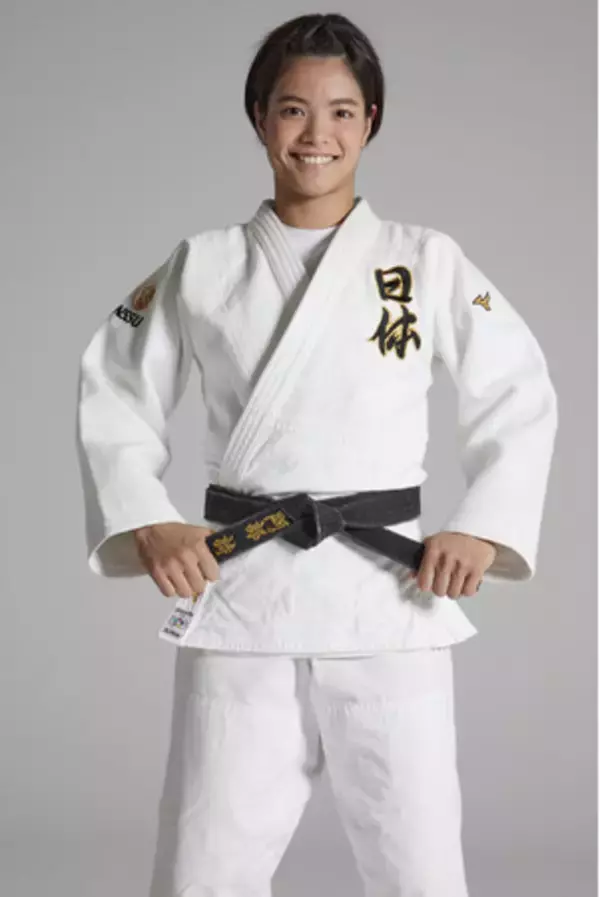 柔道家・阿部詩さんに授賞！この1年最も美しく輝いた人に贈られる「@cosmeベストコスメアワード2021 ビューティーパーソンオブザイヤー」