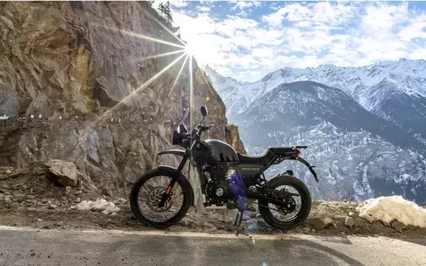 Royal Enfieldが、ユーロ5規制に対応し、新色も加わった「Himalayan」の新モデルを日本で販売開始