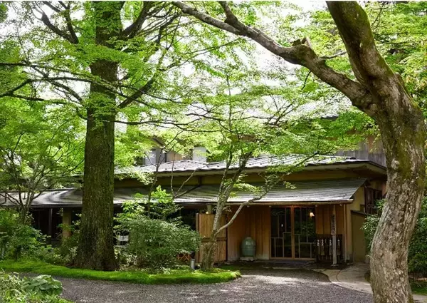 紫外線照射装置「エアロシールド」を由布院の名門旅館「亀の井別荘」に追加導入