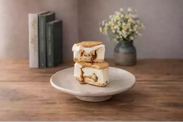 【WASHI CAFE 紙遊】1周年記念、岐阜県産米粉「ハツシモ」使用のアイスクッキーサンドをオンライン販売開始