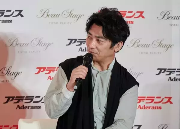 プロ用に開発した持ち運びに便利な高性能小型折り畳み式ヘアドライヤー 『BeauStage ELEGANJET』発表会 ／ 最新ドライヤーや美容業界の今後をテーマにトークショーも開催！