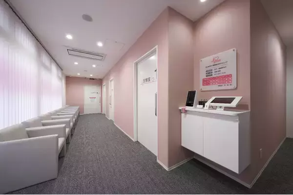 札幌のクリニック「ほんま内科・循環器内科クリニック」が、開院に合わせて「DXでんわ」を導入。少人数体制での効率的な電話対応を実現。