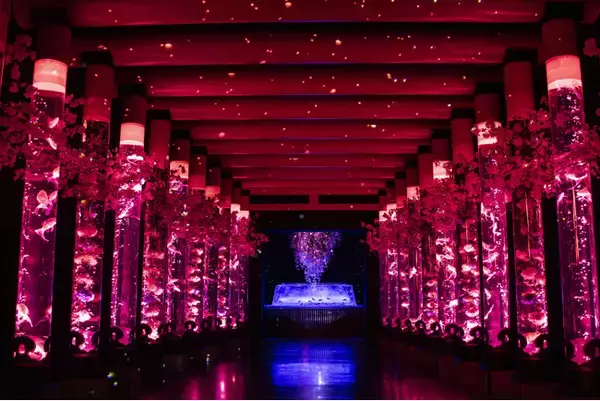 【銀座】満開の桜が金魚と舞う、幻想的な“桜の没入空間”をプロデュース！日比谷花壇、アートアクアリウム美術館 GINZAと再びコラボ。