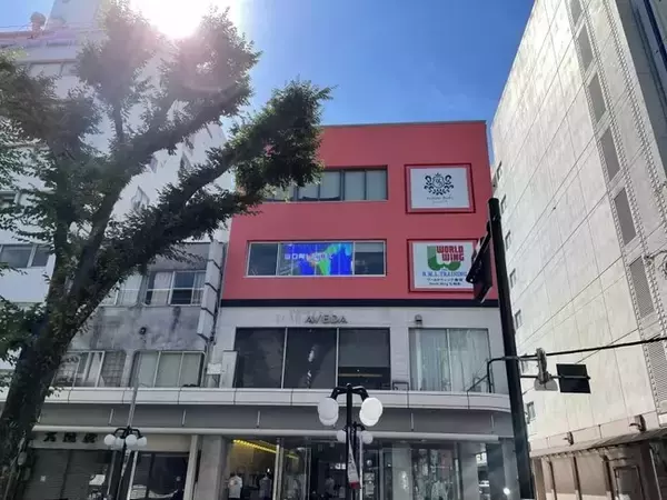 トレーニング施設店舗へ、初のウィンドウビジョンを導入しました