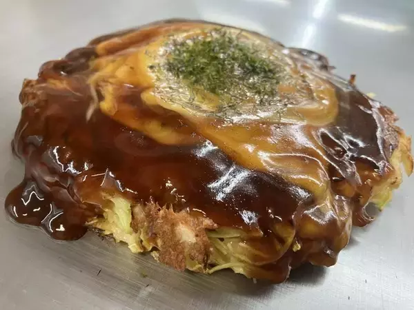 阪神梅田本店B1スナックパークに、23年4月5日より「お好み焼　おフクさん」がオープンします。