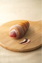 GODIVA Bakery ゴディパン 松坂屋名古屋店オープン1周年記念！ 「コロネ あんバターストロベリー」数量限定発売