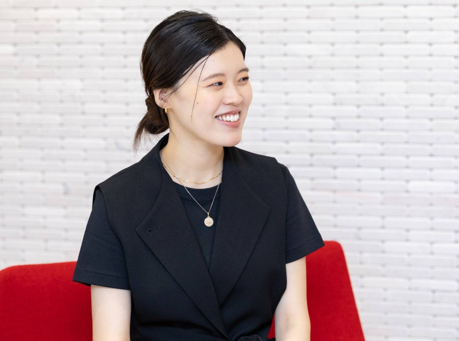 一人でも多くの人にパーソナルな美容体験を。資生堂「聴覚障がい者向けオンライン美容相談サービス」