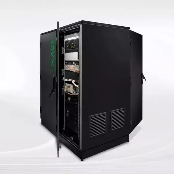 世界初（※）の汎用イオントラップ型量子コンピュータ、オーストリア AQT社製品の輸入・販売開始のお知らせ