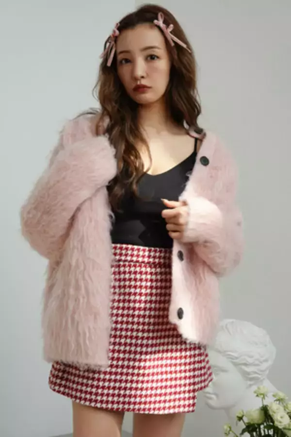 板野友美がディレクターを務める【Rosy luce】“非現実的な、心躍る瞬間”をテーマにあべのハルカス近鉄本店にてPOP-UP SHOP & 板野友美 来店イベントを3DAYS限定で実施！