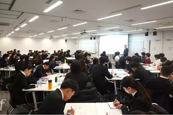 東京六大学野球3季連続V・バレー部4冠・駅伝総合4位など日本学生スポーツを牽引する早稲田大学運動部の次期リーダー約120名が集結！