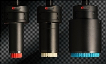 バリ取りのブラシ突出し調整を自動化「XEBEC CPSオートホルダー」10月26日より発売開始