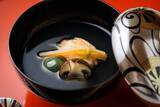 「素材の味を生かして、つなぐ。料理人が思い描く味を形にする「万能すりみパウダー」」の画像4