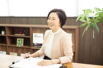 倒産が増え続けるいま、伝えたいこと。同じ2代目社長が、なぜ一方は潰れ、一方は自由な経営を手にしたのか