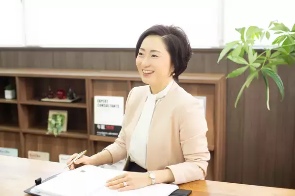 倒産が増え続けるいま、伝えたいこと。同じ2代目社長が、なぜ一方は潰れ、一方は自由な経営を手にしたのか