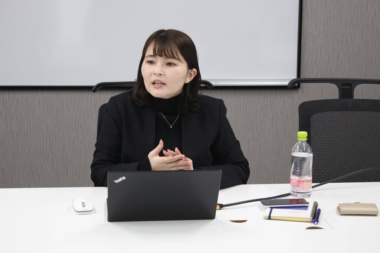 湖池屋が次に挑むのは「夢のポテトチップス」開発！？　大人に向けたポテトチップスの新スタイル「湖池屋プライドポテト GOLD STYLE 食塩不使用」が誕生した理由