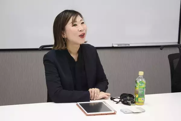 「湖池屋が次に挑むのは「夢のポテトチップス」開発！？　大人に向けたポテトチップスの新スタイル「湖池屋プライドポテト GOLD STYLE 食塩不使用」が誕生した理由」の画像