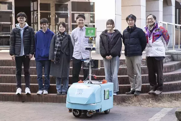 完走率8.9%の「つくばチャレンジ」を制した、学生と異分野エンジニアの泥臭い共闘録