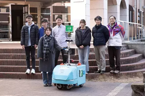 「完走率8.9%の「つくばチャレンジ」を制した、学生と異分野エンジニアの泥臭い共闘録」の画像