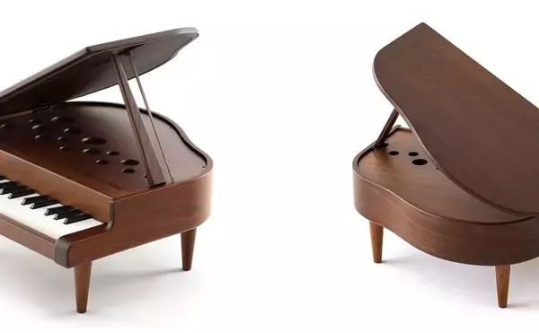 「きっかけは共通の想いから。楽器メーカーと家具メーカーのコラボレーションで生まれたミニピアノに込められた想いとは？」の画像