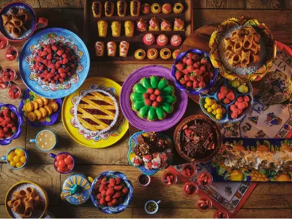 「ストロベリー de カンノーリ」シチリアンスイーツビュッフェ