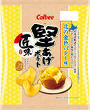 「北海道製造のバターミルクパウダーとバターを100%使用　じゅわっと溶け出したバターのおいしさを表現した贅沢な味わい『堅あげポテト匠味 北の金色バター味』」の画像1