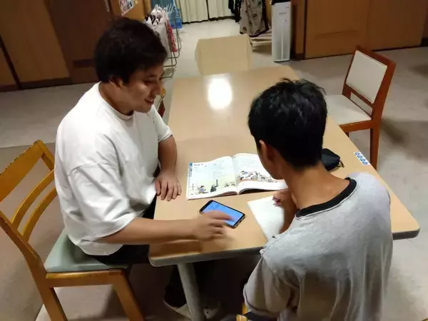 「楽天モバイルの法人向けプランが解決する”スマホを持てない子どもたち”の課題 -子どもたちが平等にスマホを持ち、世界が広がることを願って-」の画像