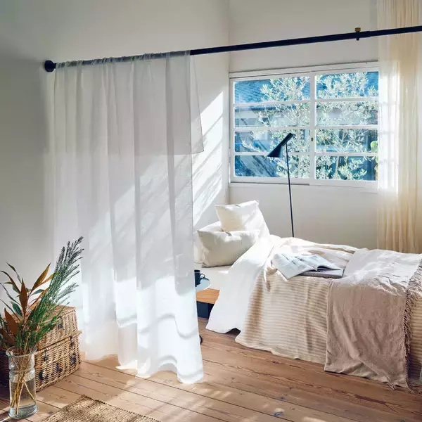 たった1本の突っ張り棒で空間を自由にアレンジ！お部屋の間取りやレイアウトを変えて軽やかな暮らしを実現「DRAW A LINE（ドローアライン）」新商品が1月より予約販売開始