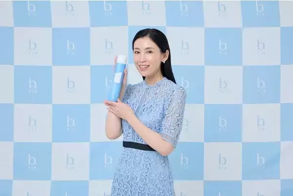 女優 雛形あきこさんがヘアケアブランド「b.ris（ビーリス）」のブランドアンバサダーに就任いたしました。