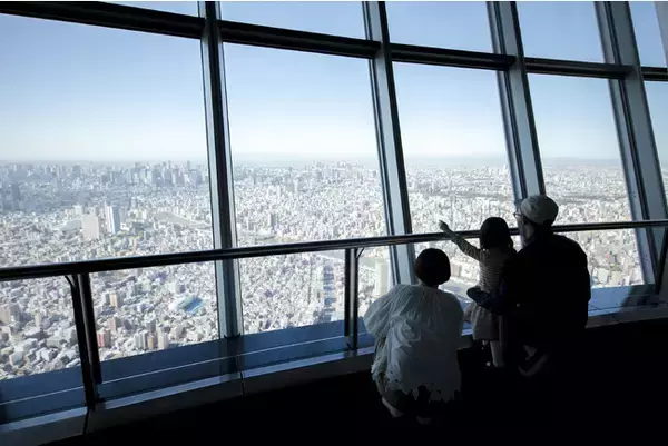 東京スカイツリーは、ゴールデンウィーク期間にオープン時間を繰り上げて営業を開始します