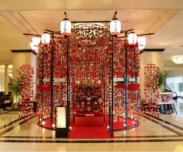 【日本三大つるし飾りと共演】1万個の飾りがゆれる「雛のつるし飾り」