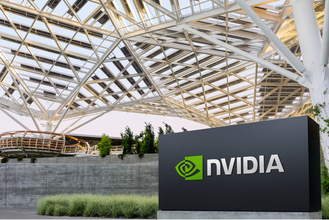 NVIDIA が世界有数の金融機関 6 社と提携し、5,000 億ドル超の第三者資本を動員する AI コンピュート インフラの資金調達プラットフォームを構築へ