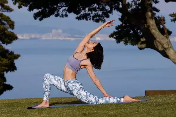 六本木ヒルズでヨガ教室開催！人気ヨガインストラクターAMIYOGAさんと一緒にしなやかで女性らしい身体づくりを！